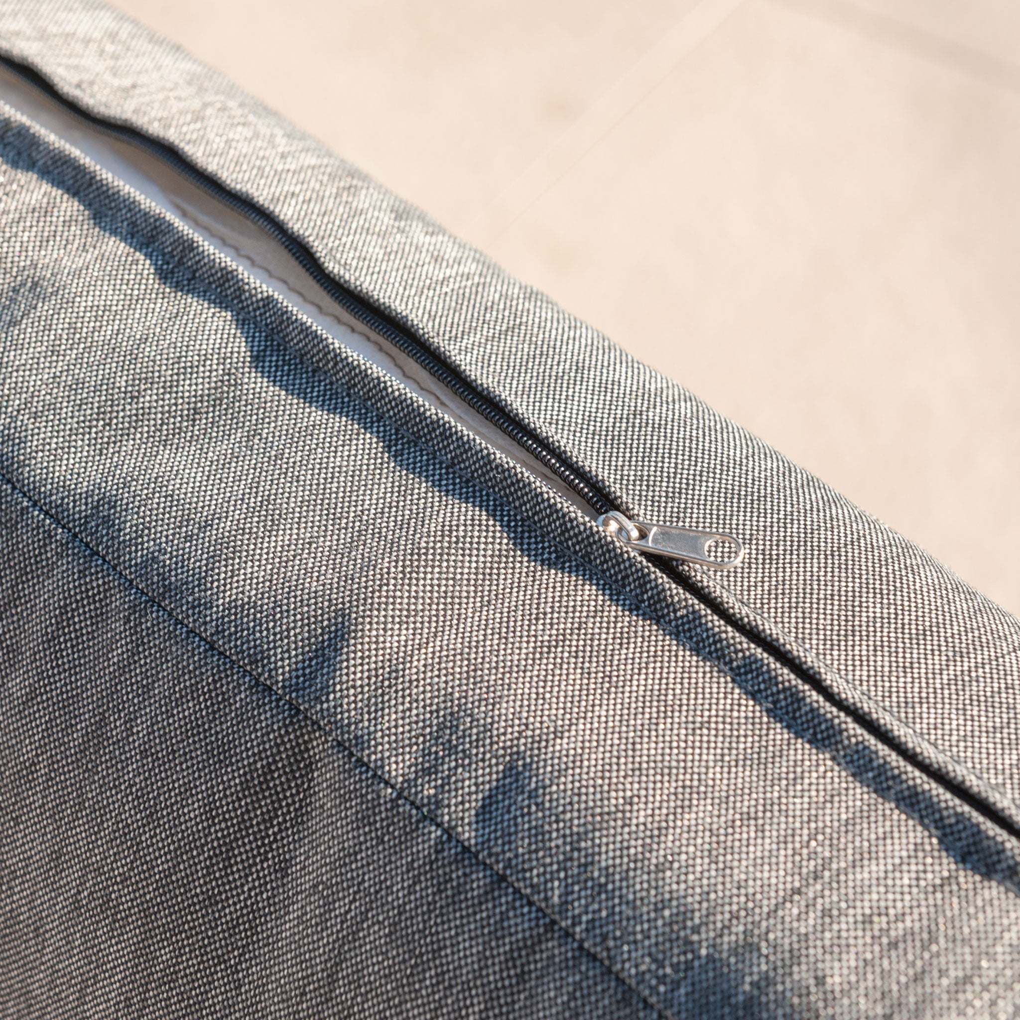 DetailsCoussinEvia Mobellianova