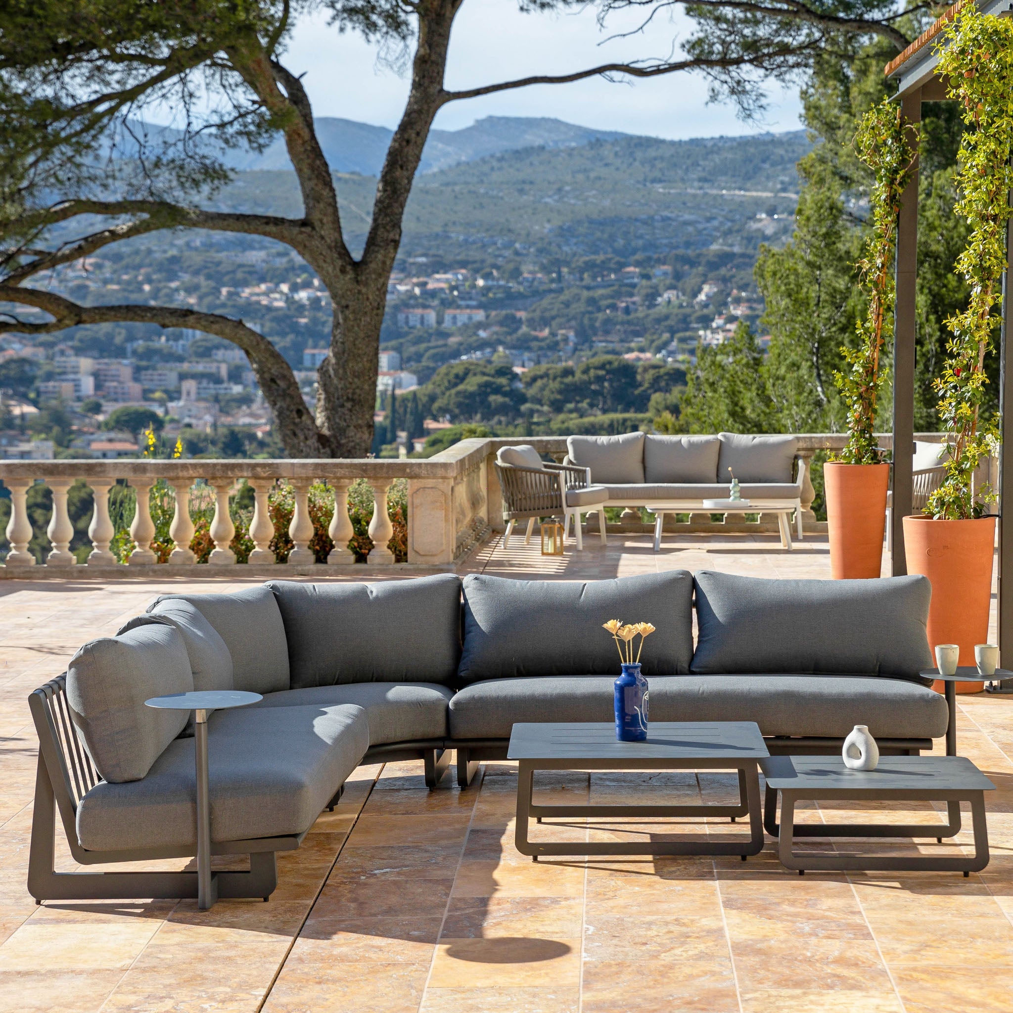 SalondejardinLONGBEACHanthracitefrontal Mobellianova