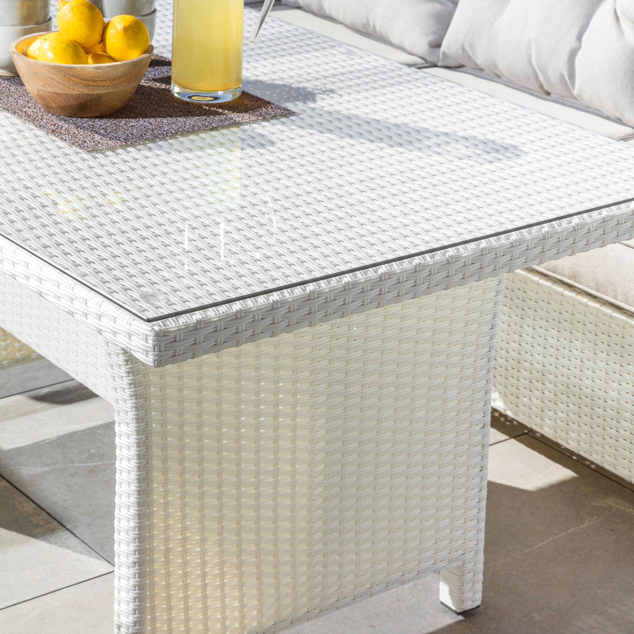 Tablesalondejardindangletivoli7placesBlancf388d84b21634850a76530a36108aaa5 Mobellianova