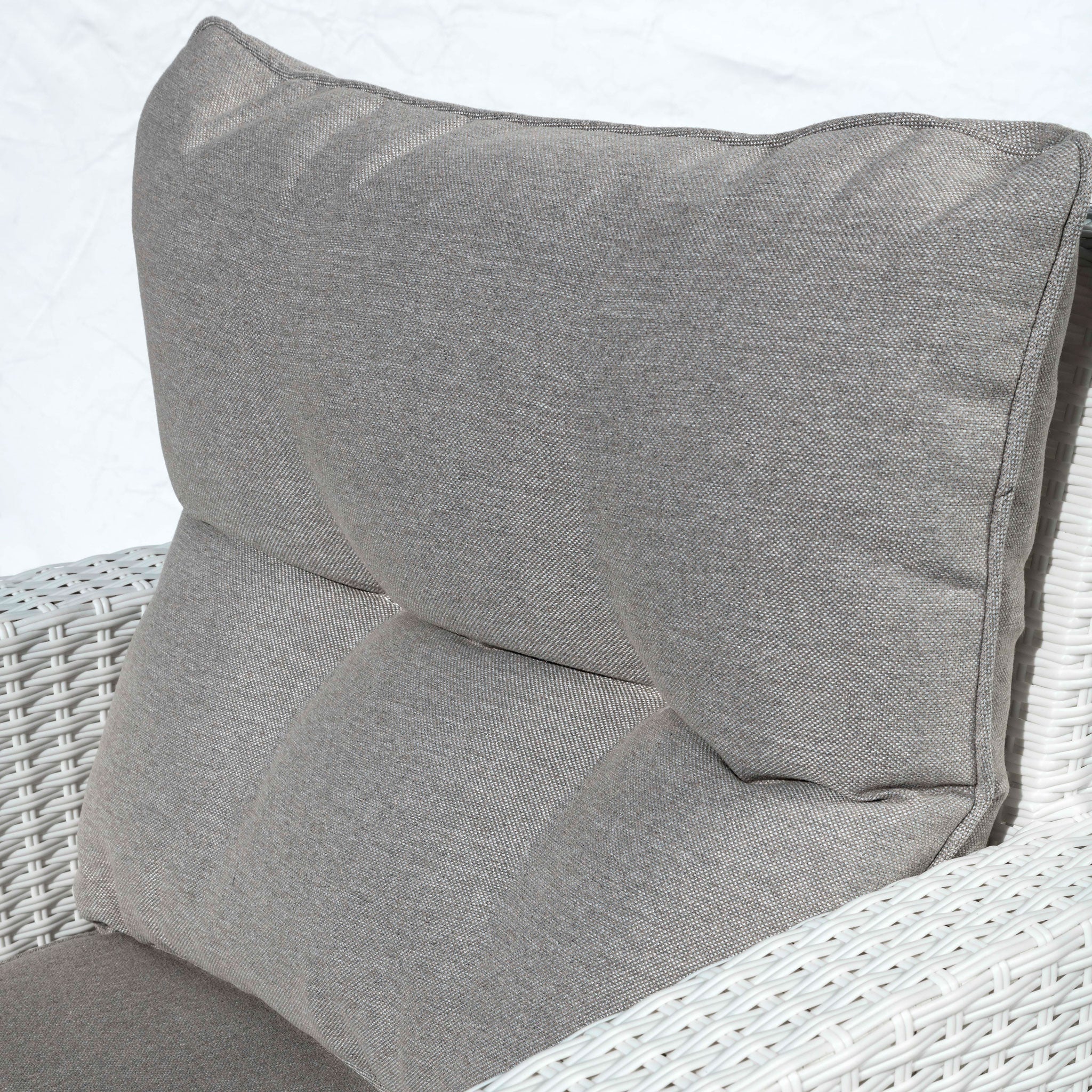 detailfauteuiltivoliblanc Mobellianova